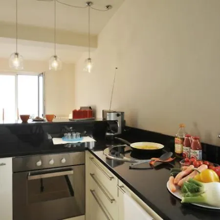 Appartamento Sleeps 5 Pool Air Con *
