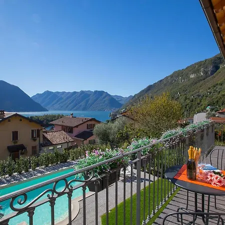 Sleeps 5 Pool Air Con Appartamento *