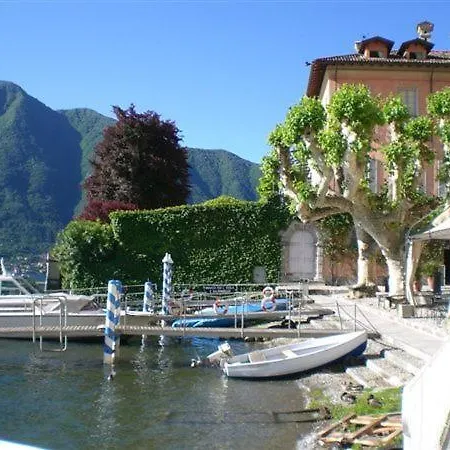 Sleeps 5 Pool Air Con *