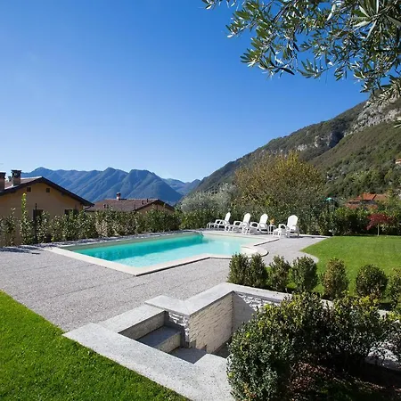 Sleeps 5 Pool Air Con Ossuccio